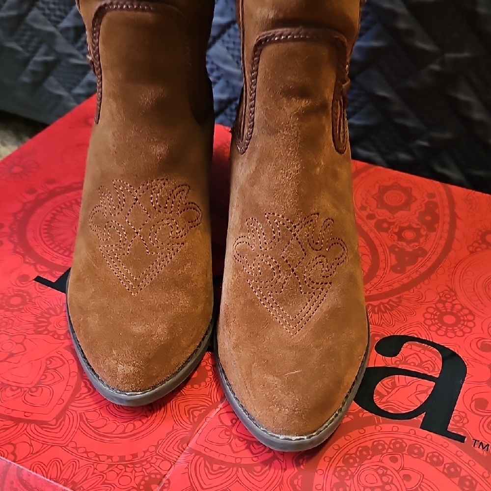 Reba Blairs Pecan Embellished Heeled Boots, Womens Size 9M - Picture 5 of 11
